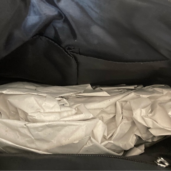 Tahari Nylon Rainbow Snake print Hobo Bag NWT - Picture 8 of 12